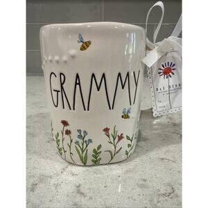 GRAMMY Bees & Flowers Rae Dunn Bee Inside Mug 19oz Mother Mom Grandma Nana Mimi